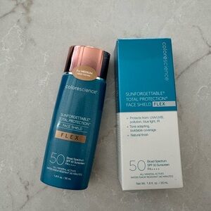 Color science Total Protection Face Shield Flex SPF 50